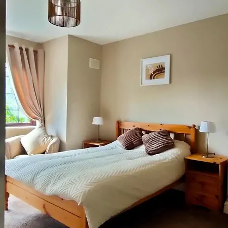 Rynn Haven - Enchanting Townhouse Lough Rynn Holiday home